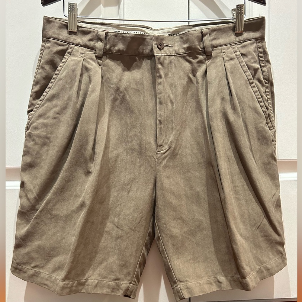 Tommy Bahama Silk Pleated Relax Shorts